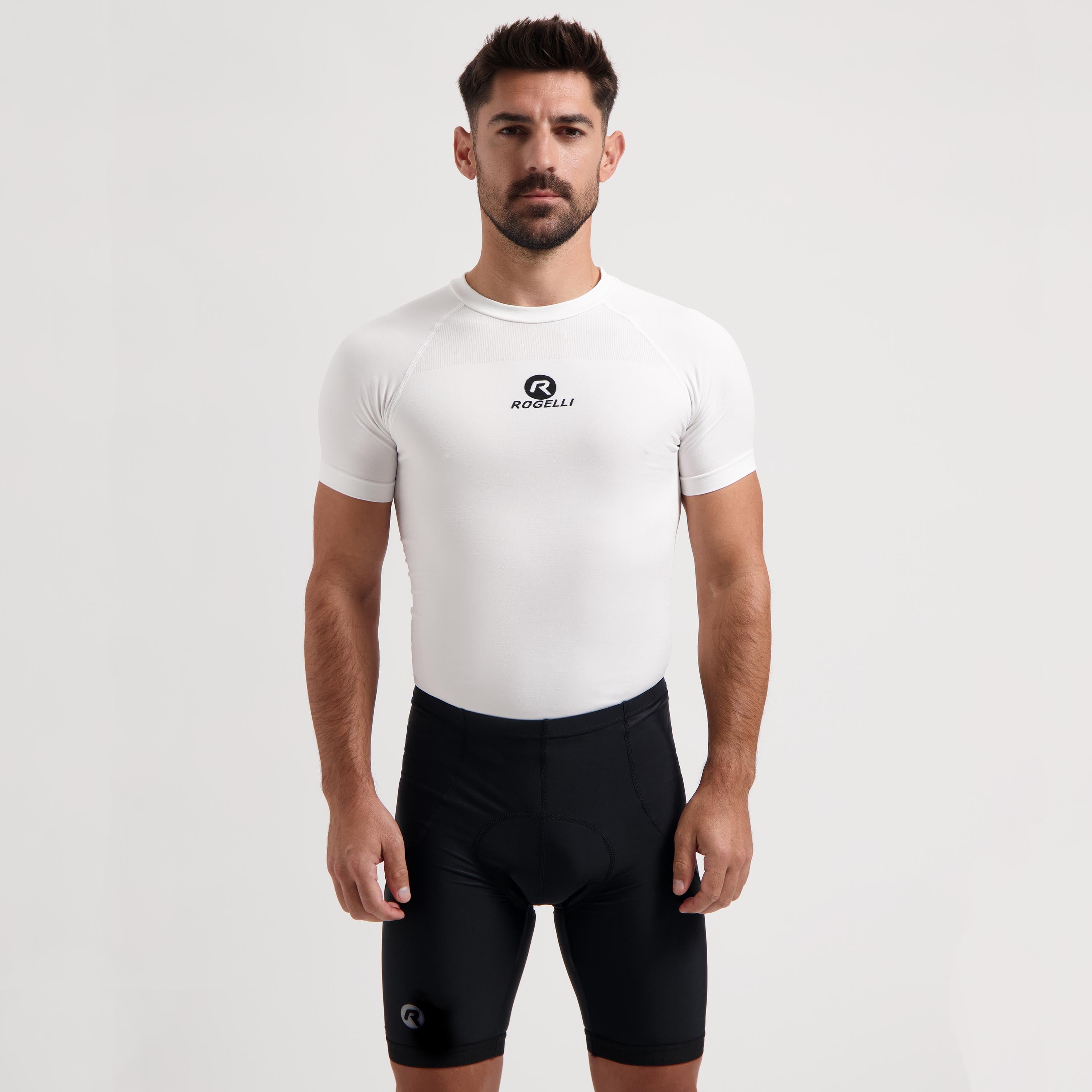 Rogelli Core korte fietsbroek zonder bretels heren zwart gedragen voorkant.