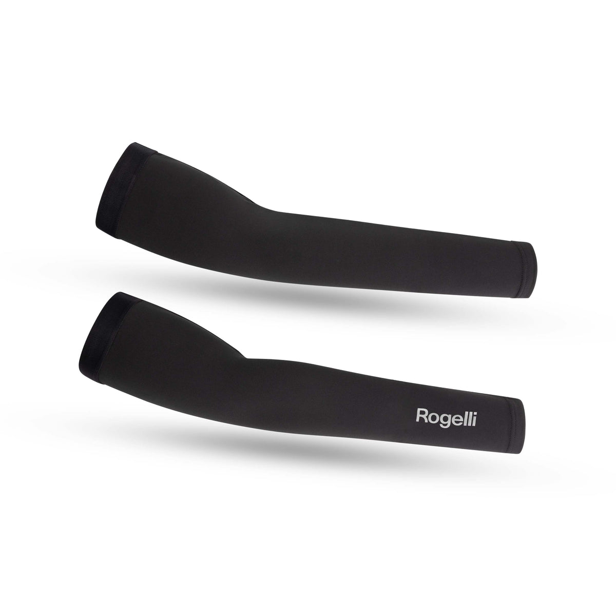 Rogelli Promo armwarmers zwart als verlenging van fietsshirt korte mouw.