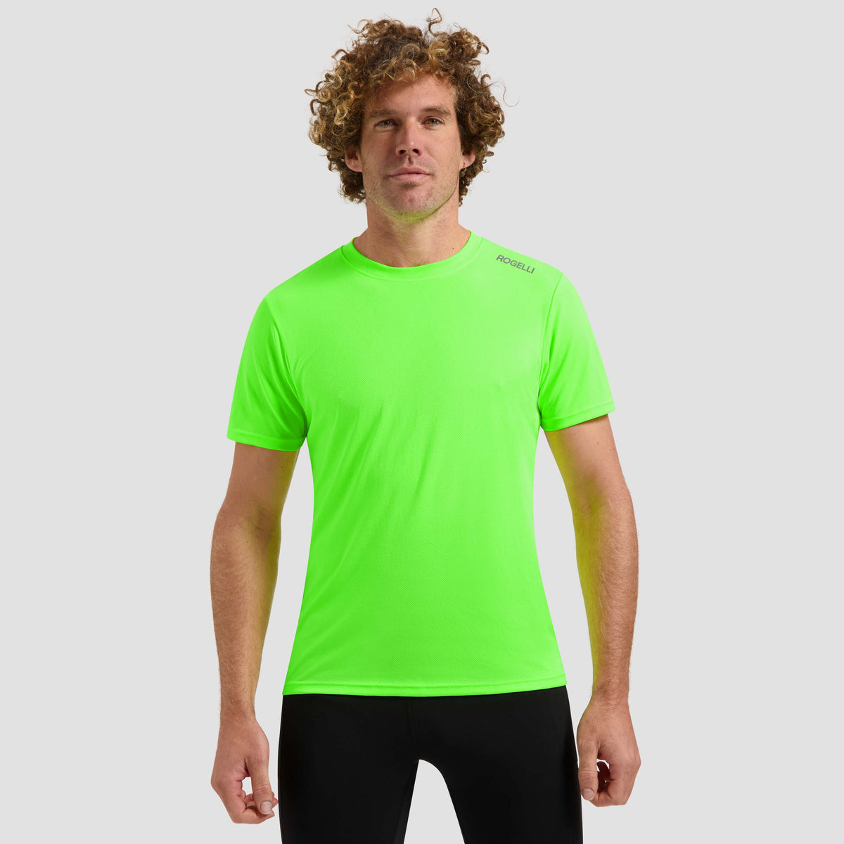 Rogelli Promo shirt korte mouw heren groen gedragen voorkant.