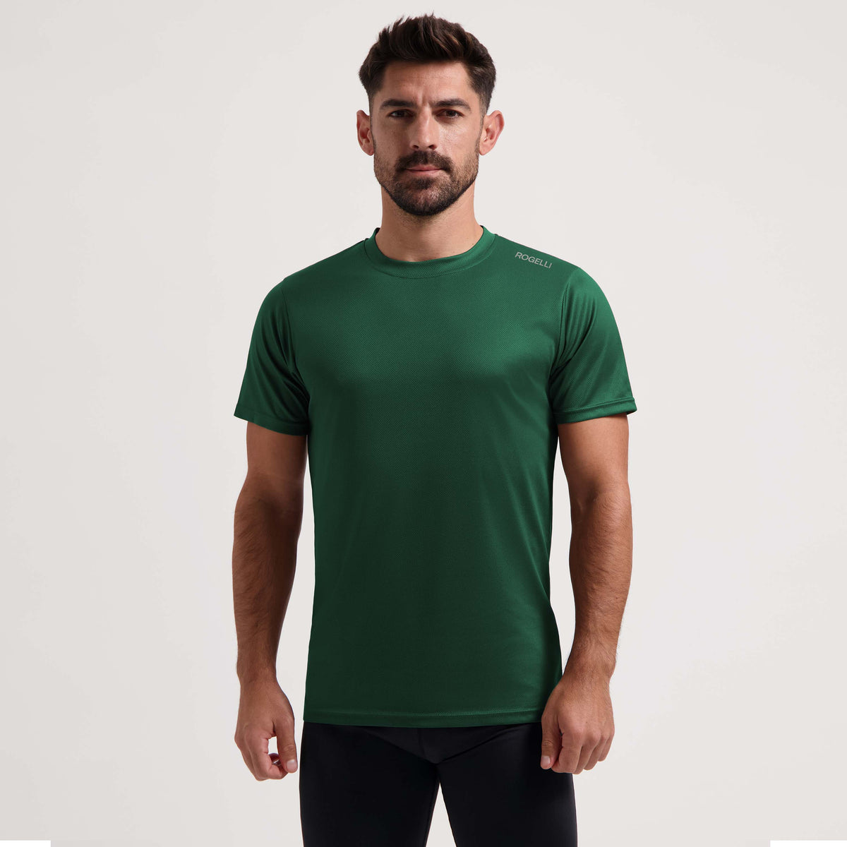 Rogelli Promo shirt korte mouw heren legergroen gedragen voorkant.