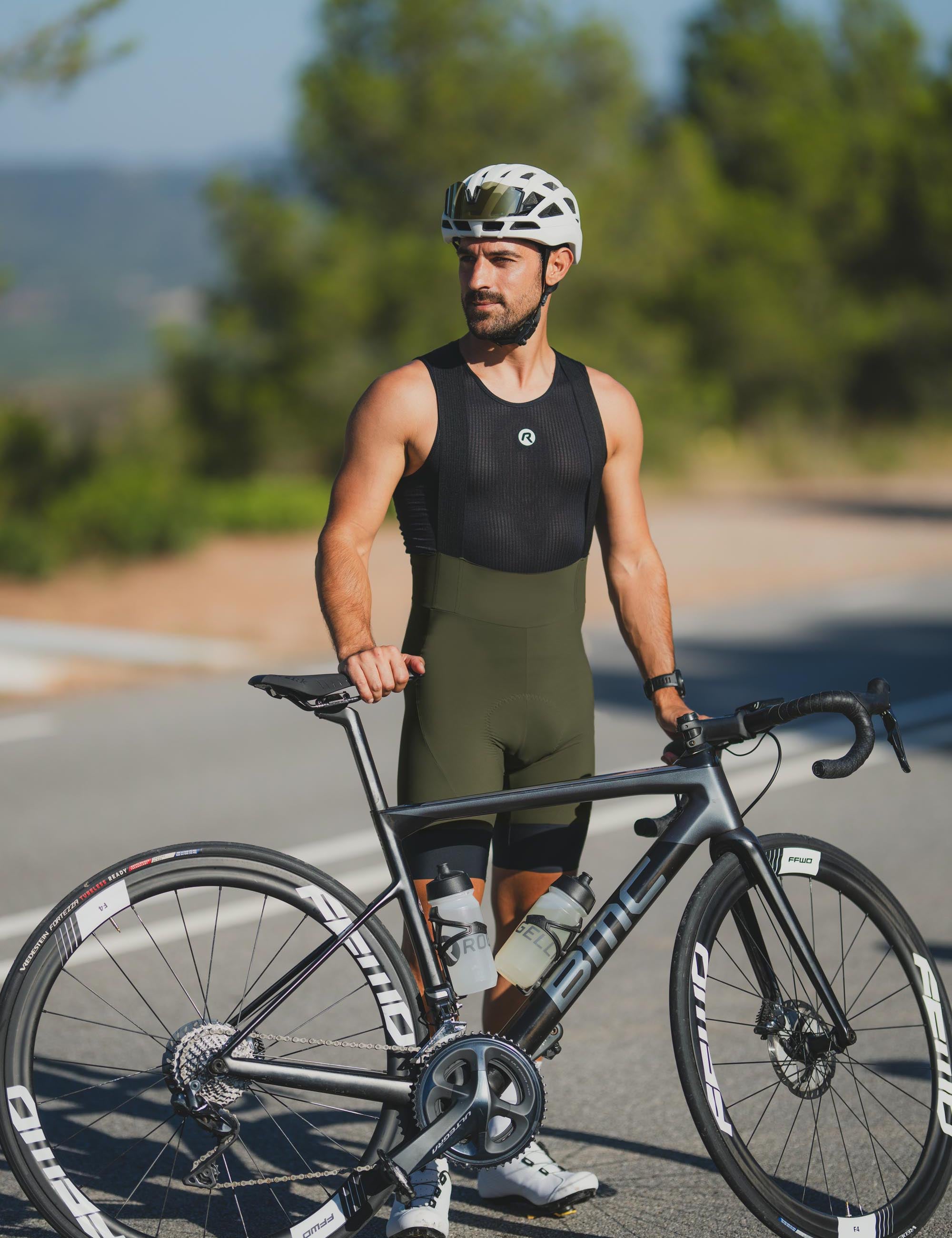 Comfortabele fietsbroek voor heren, ideaal als basis voor een complete fietskleding set.