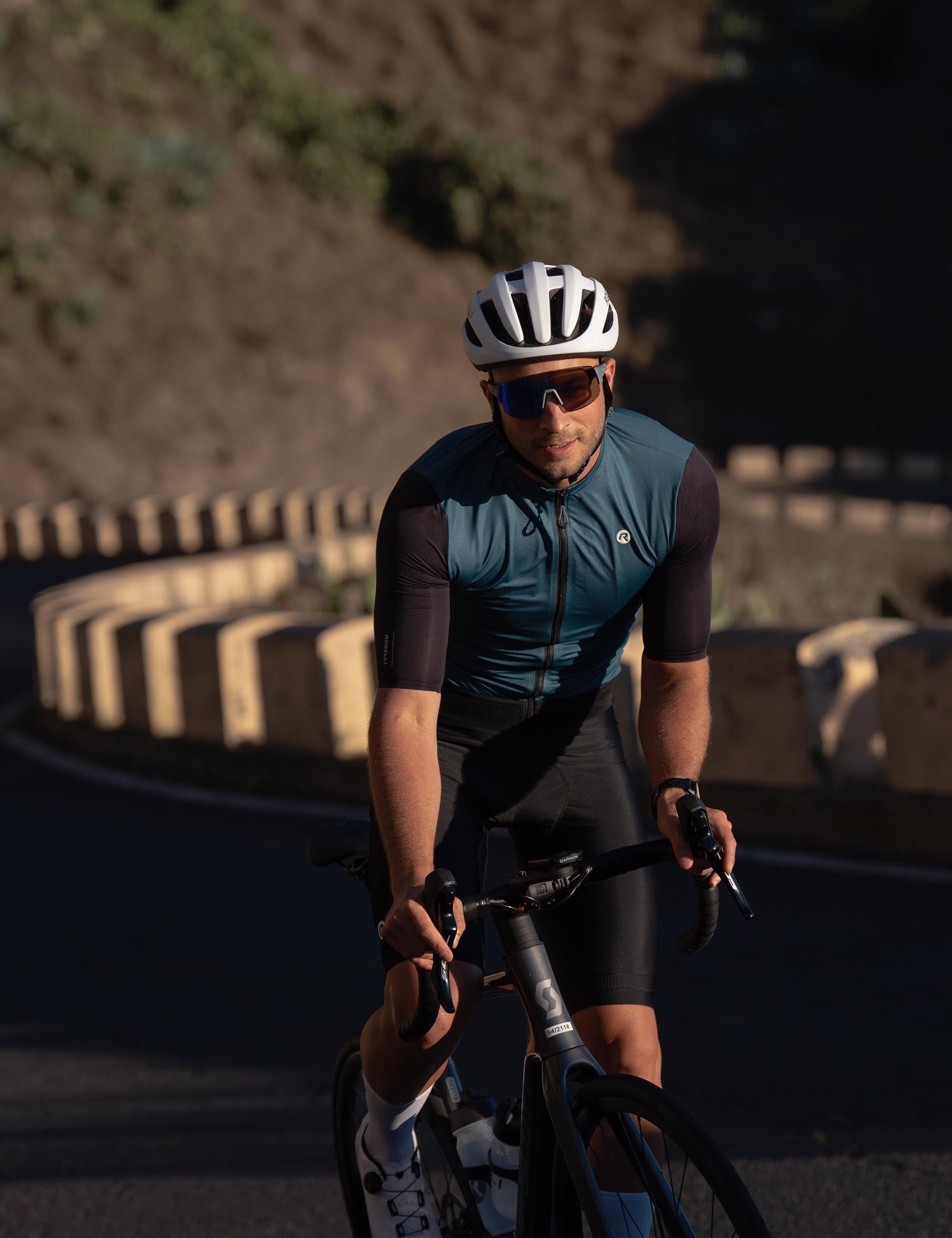 Fiets in comfort en stijl met deze complete Distance-set voor heren.