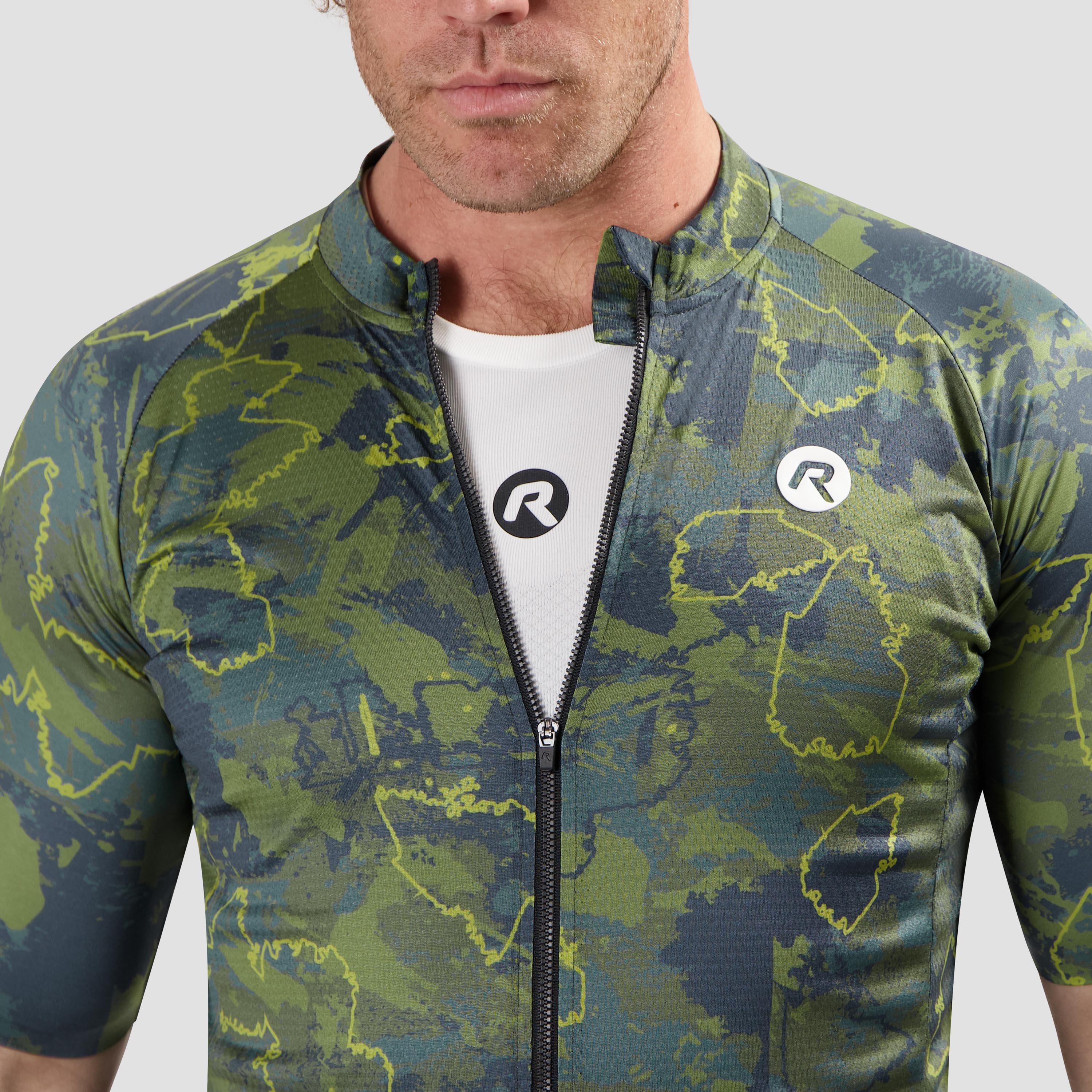 Detail van Rogelli Essential Graphic II fietsshirt heren groen korte mouw voorkant.