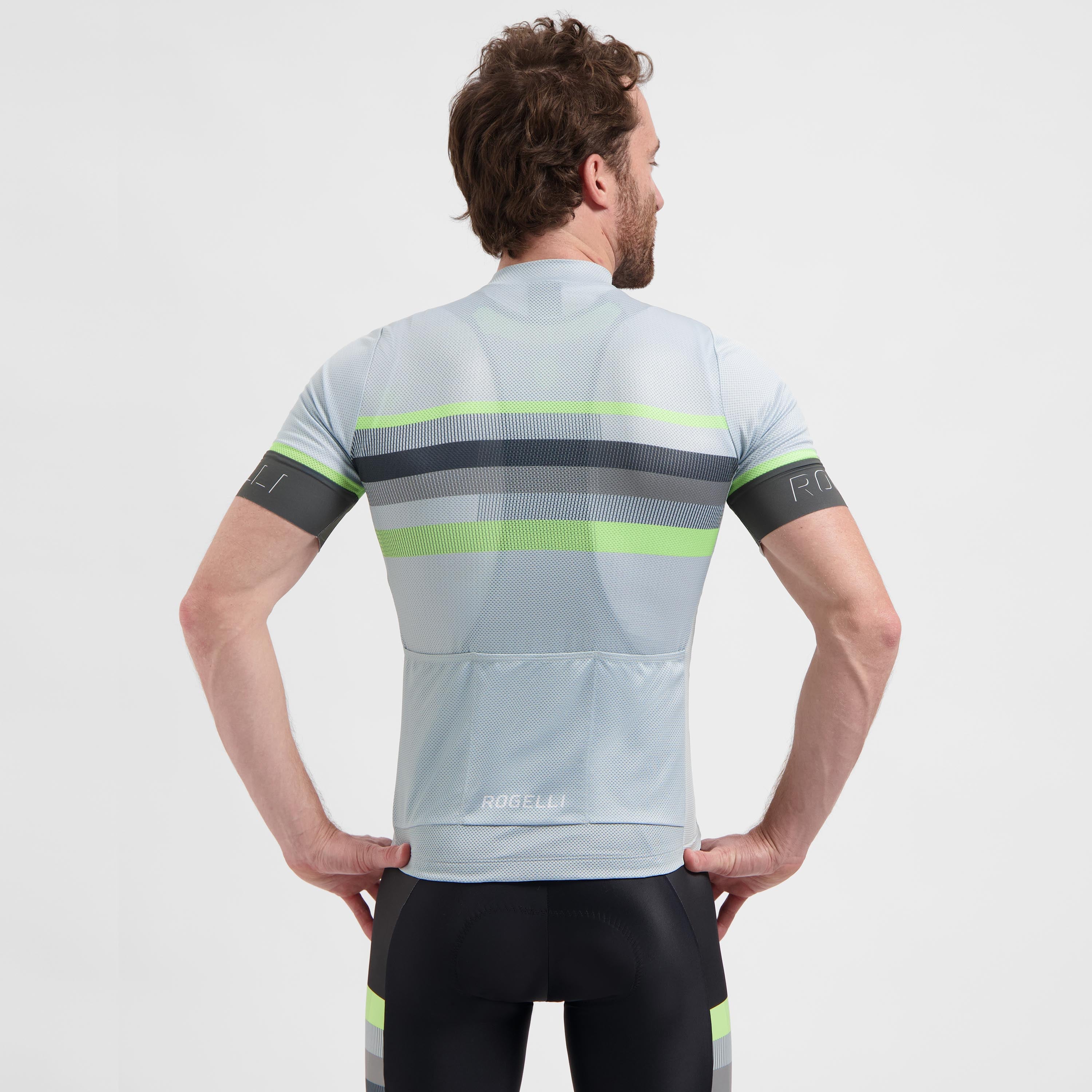 Rogelli Hero II fietsshirt heren grijs korte mouw gedragen achterkant.