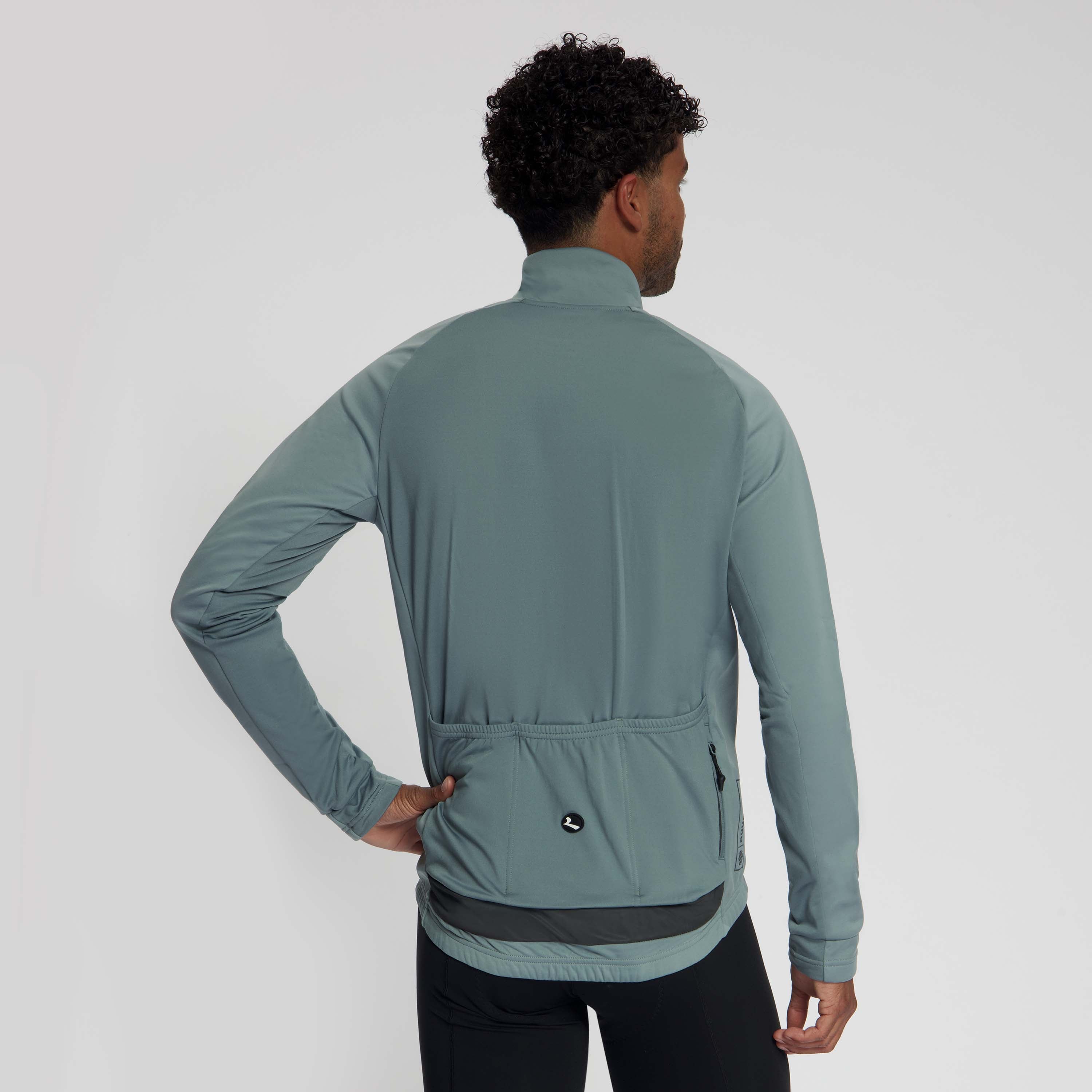 Rogelli Essential II winter fietsjack grijs heren gedragen achterkant.