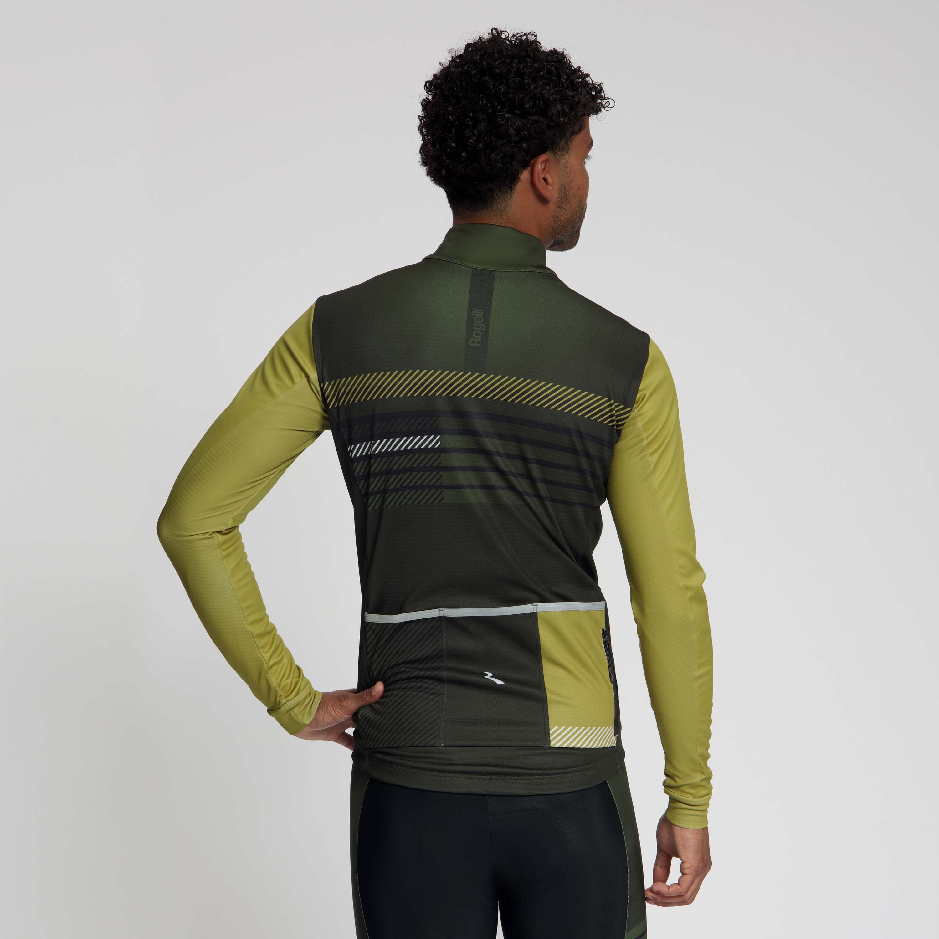 Rogelli Stryde winter fietsjack heren legergroen/mosterd gedragen achterkant.
