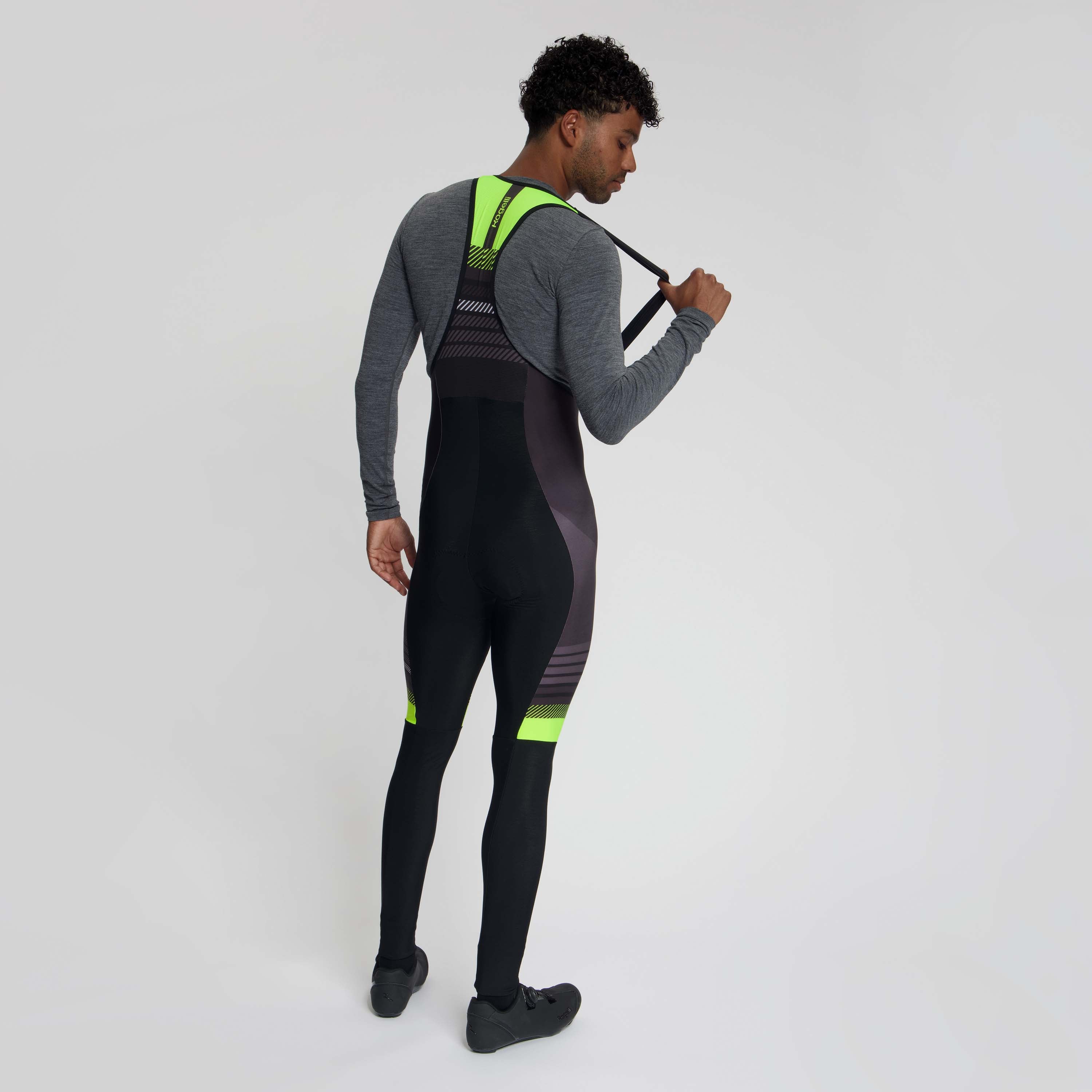 Rogelli Stryde lange fietsbroek heren zwart/grijs/fluor gedragen achterkant.