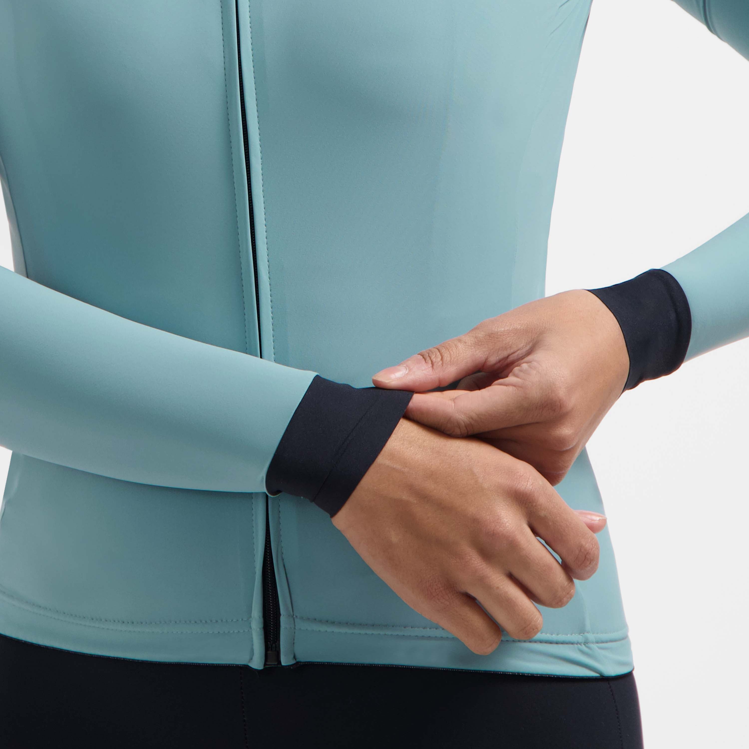 Detail van Rogelli Signature Light fietsshirt dames nautilus voorkant.