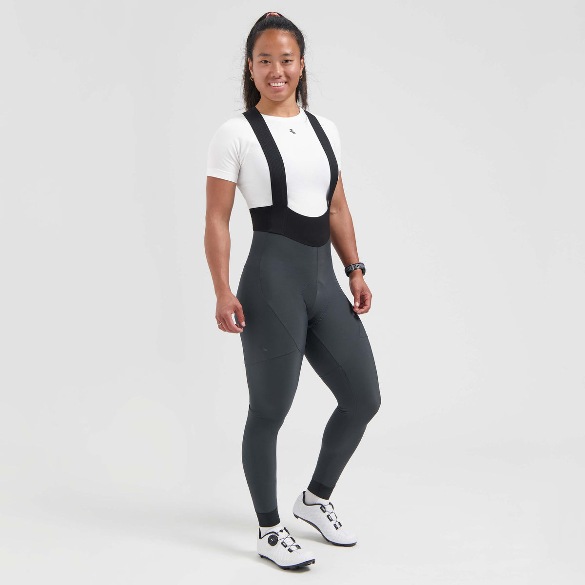 Rogelli Signature lange fietsbroek dames grijs gedragen voorkant.