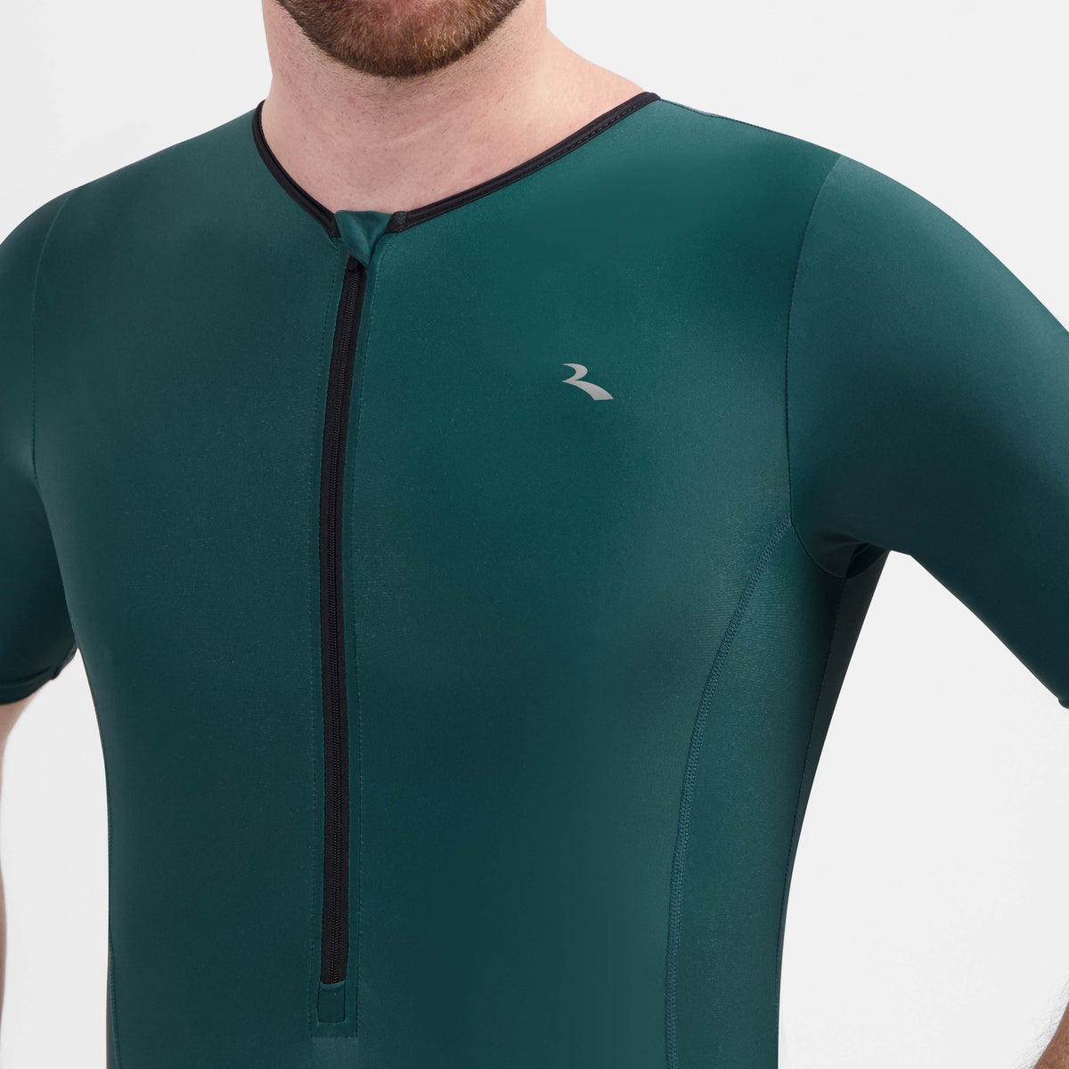 Detail van Florida triathlonpak korte mouwen zwart en donkergroen voorkant.