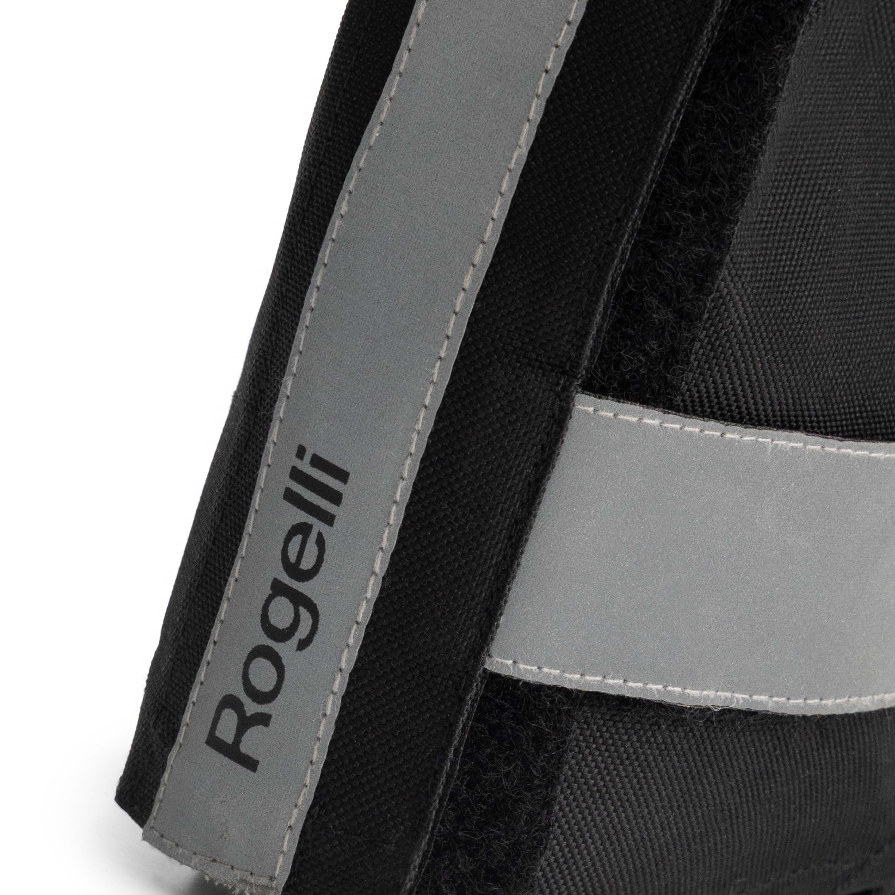Detail van Rogelli Commuter Core overschoen unisex zwart klittenband.