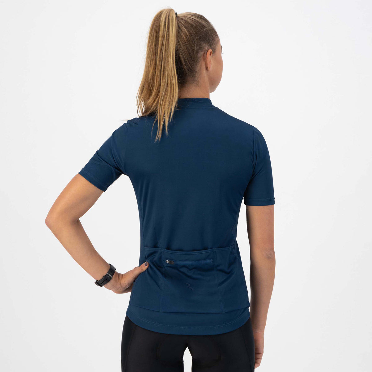 Rogelli Core fietsshirt dames blauw korte mouw gedragen achterkant.