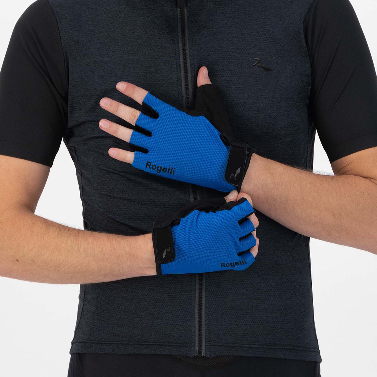 Rogelli Core fietshandschoenen heren blauw gedragen voorkant.