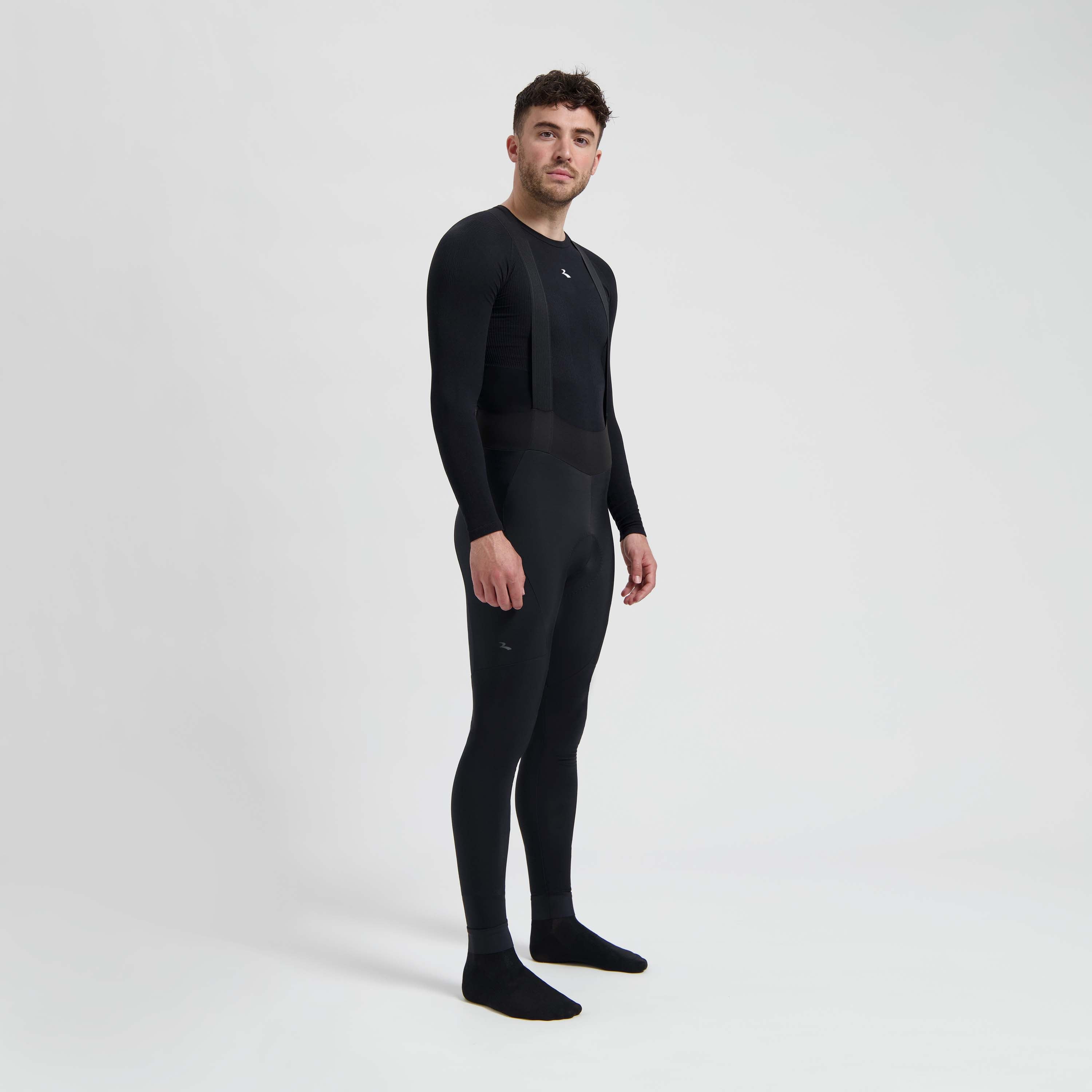 Rogelli Signature lange fietsbroek heren zwart gedragen voorkant.