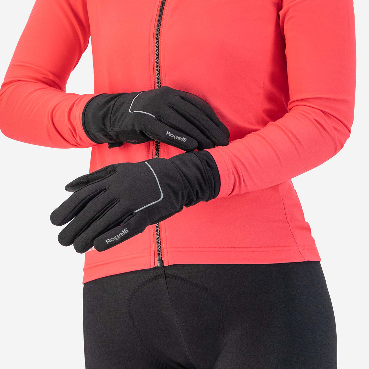 Rogelli Essential fietshandschoenen winter dames zwart gedragen voorkant.