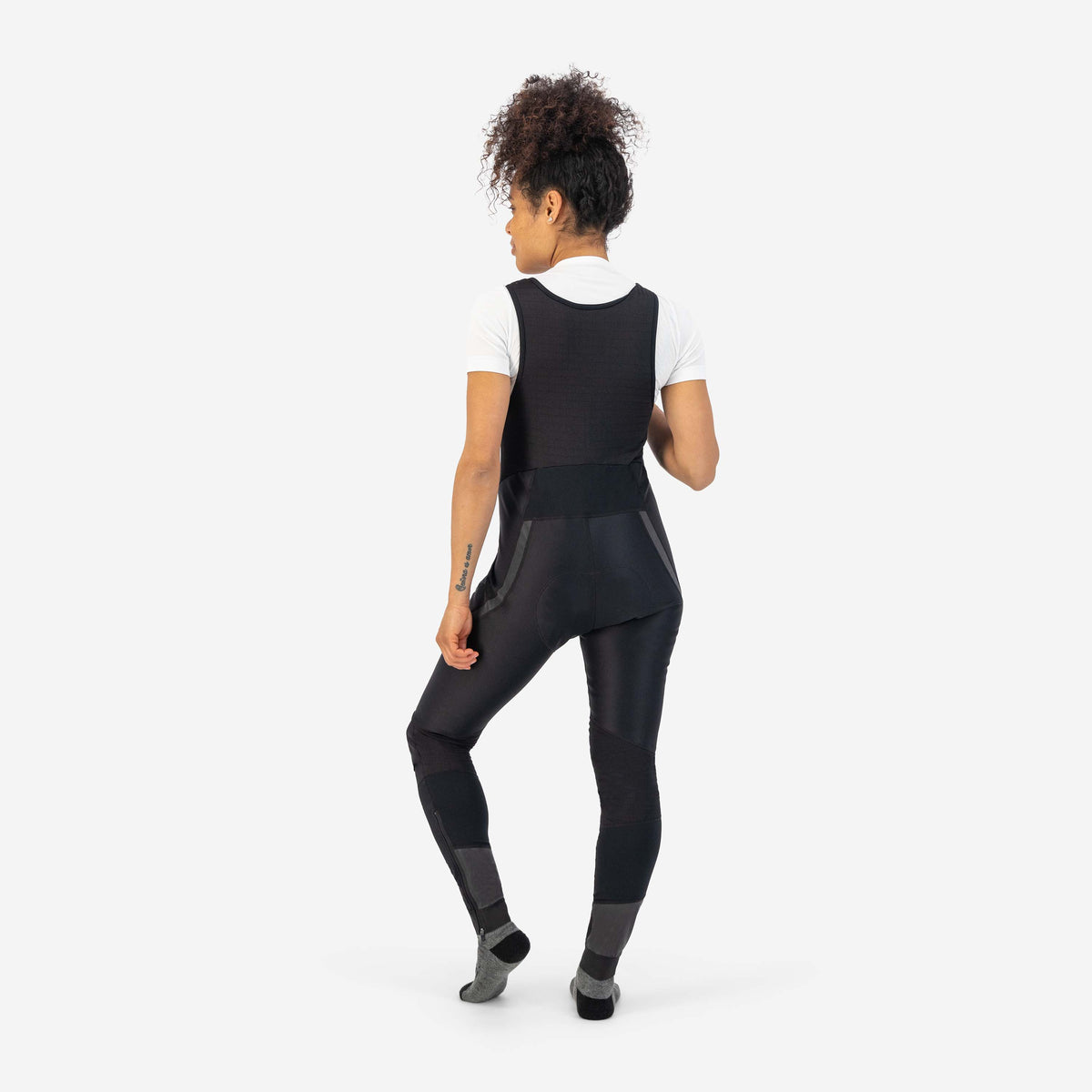 Rogelli Deep Winter lange fietsbroek dames zwart gedragen achterkant.