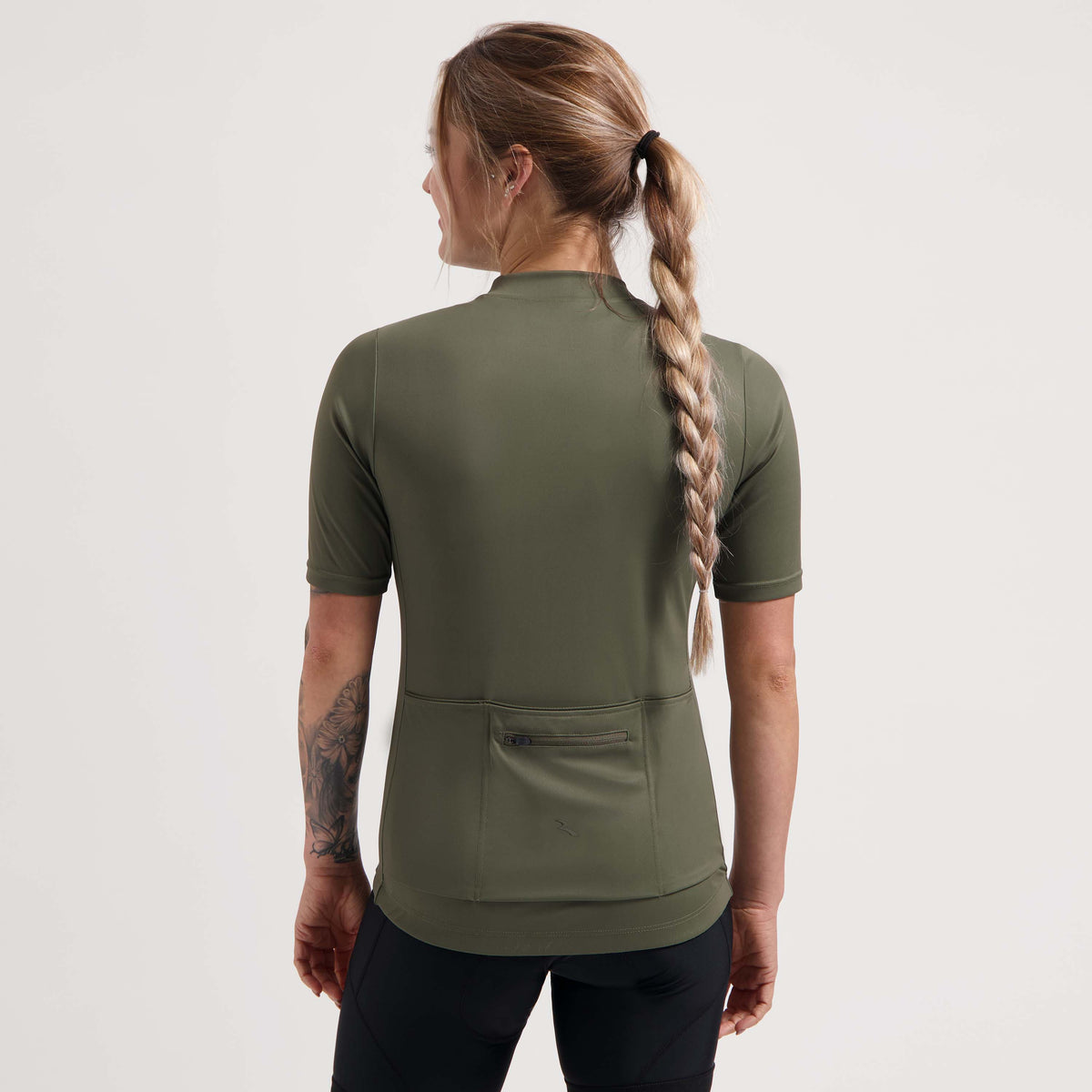 Rogelli Core I fietsshirt dames groen korte mouw gedragen achterkant.