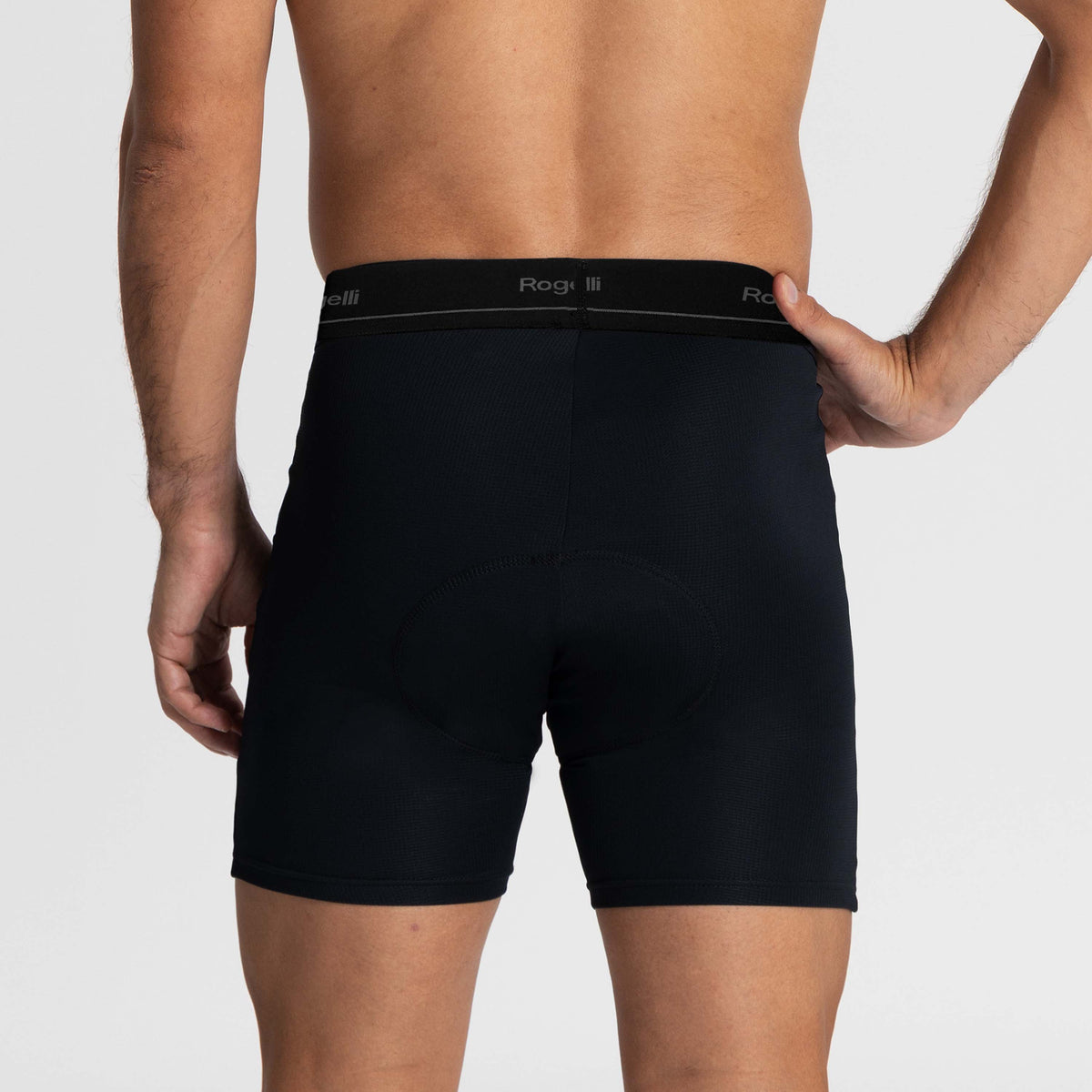 Rogelli fietsboxershort heren zwart gedragen achterkant.