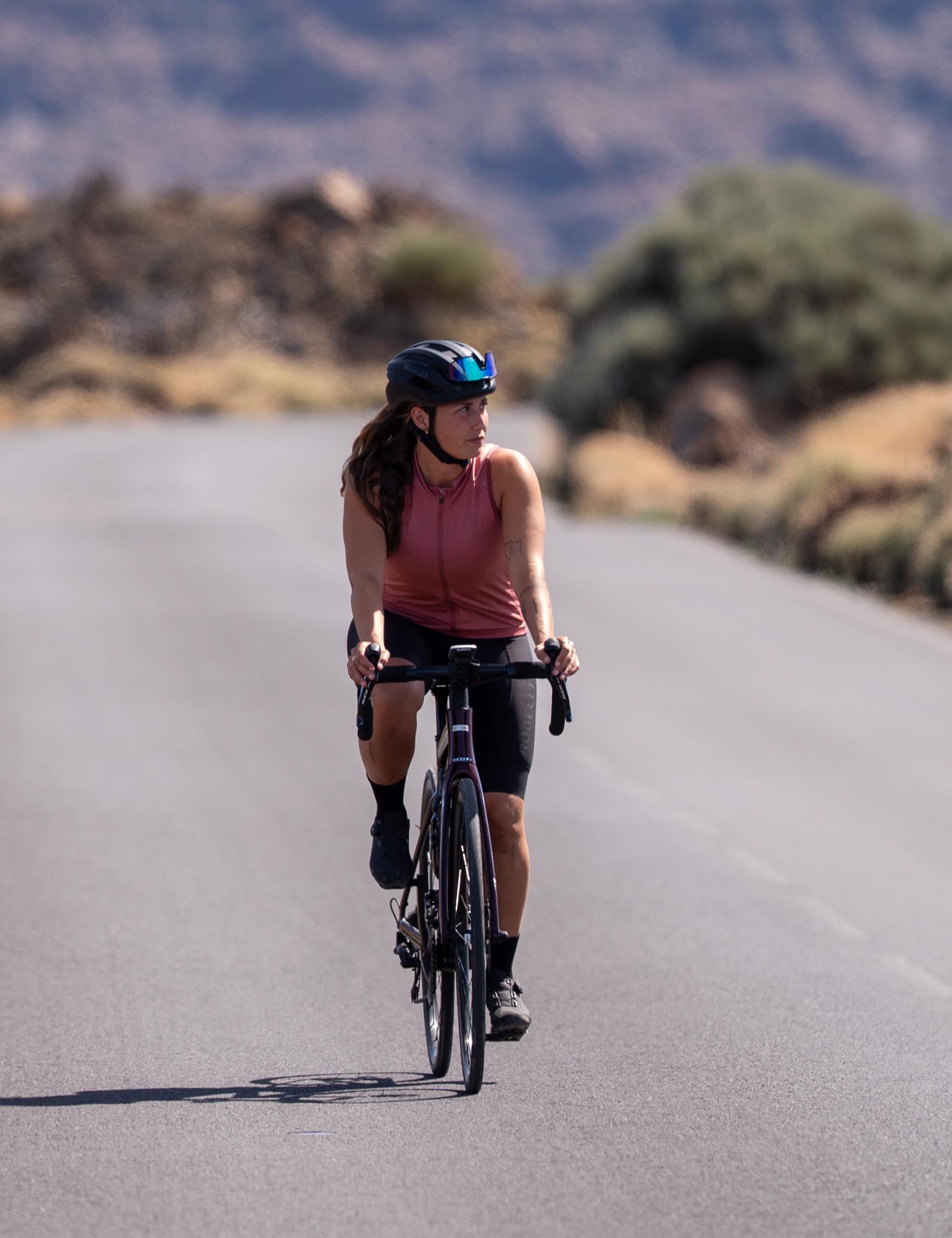 Dames fietsbroek met comfortabele pasvorm voor ontspannen kilometers.