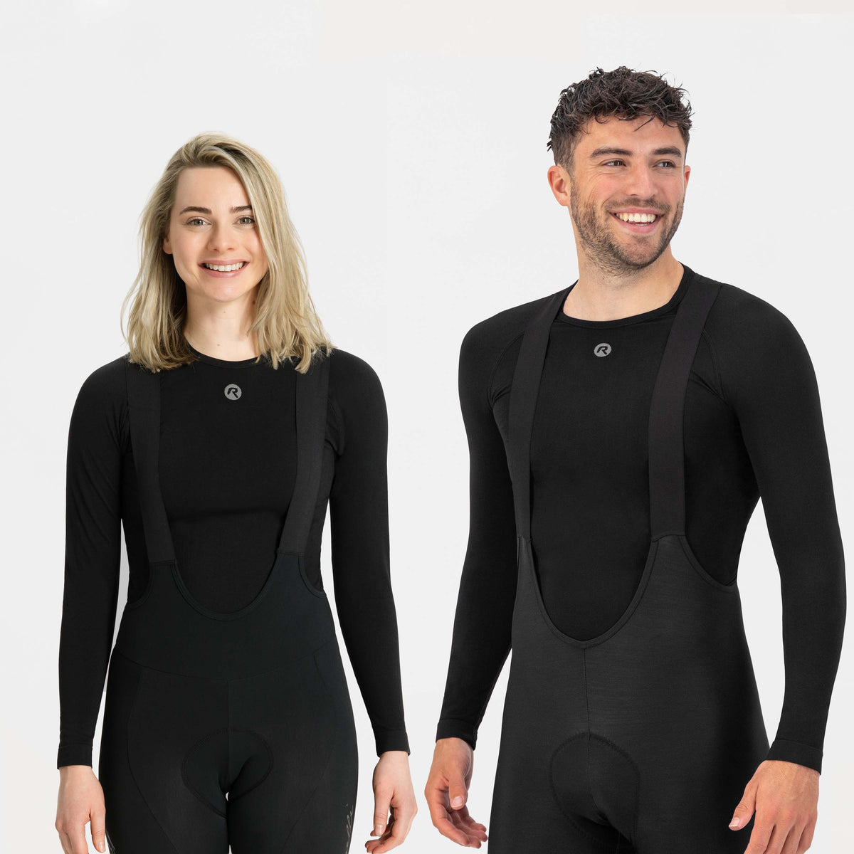 Man en vrouw in zwart Rogelli Essential ondershirt met lange mouwen als warme basislaag onder fietskleding.