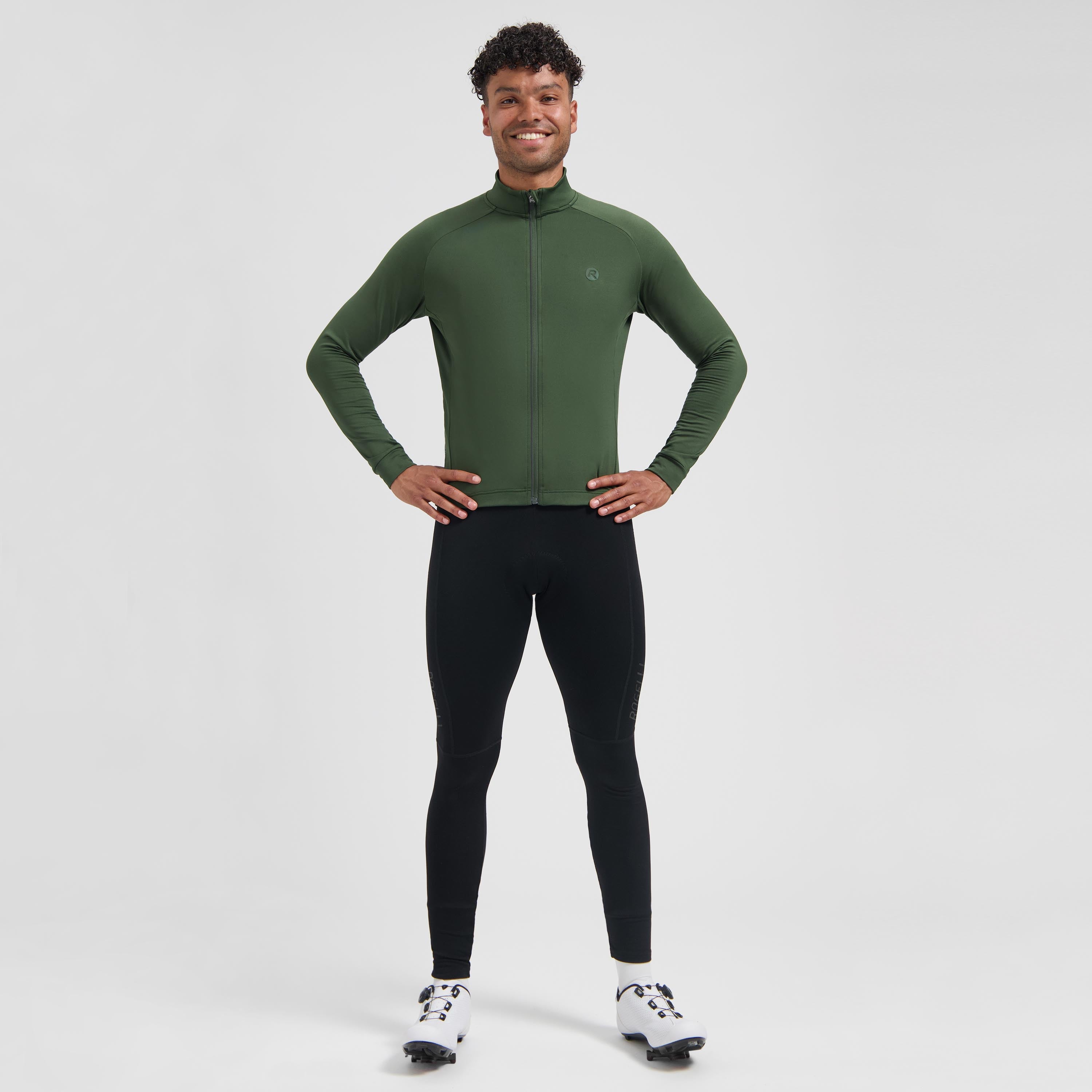 Rogelli Essential II fietsshirt heren groen lange mouw gedragen totaalshot