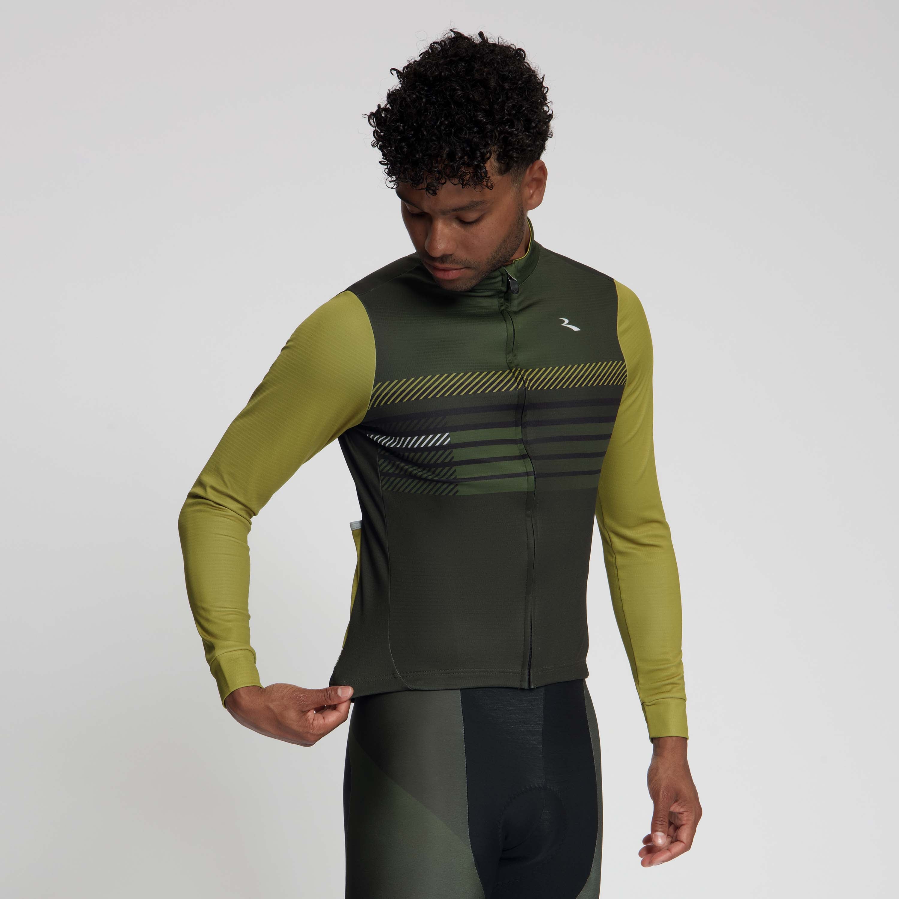 Rogelli Stryde fietsshirt L/S heren legergroen/mosterd gedragen voorkant.