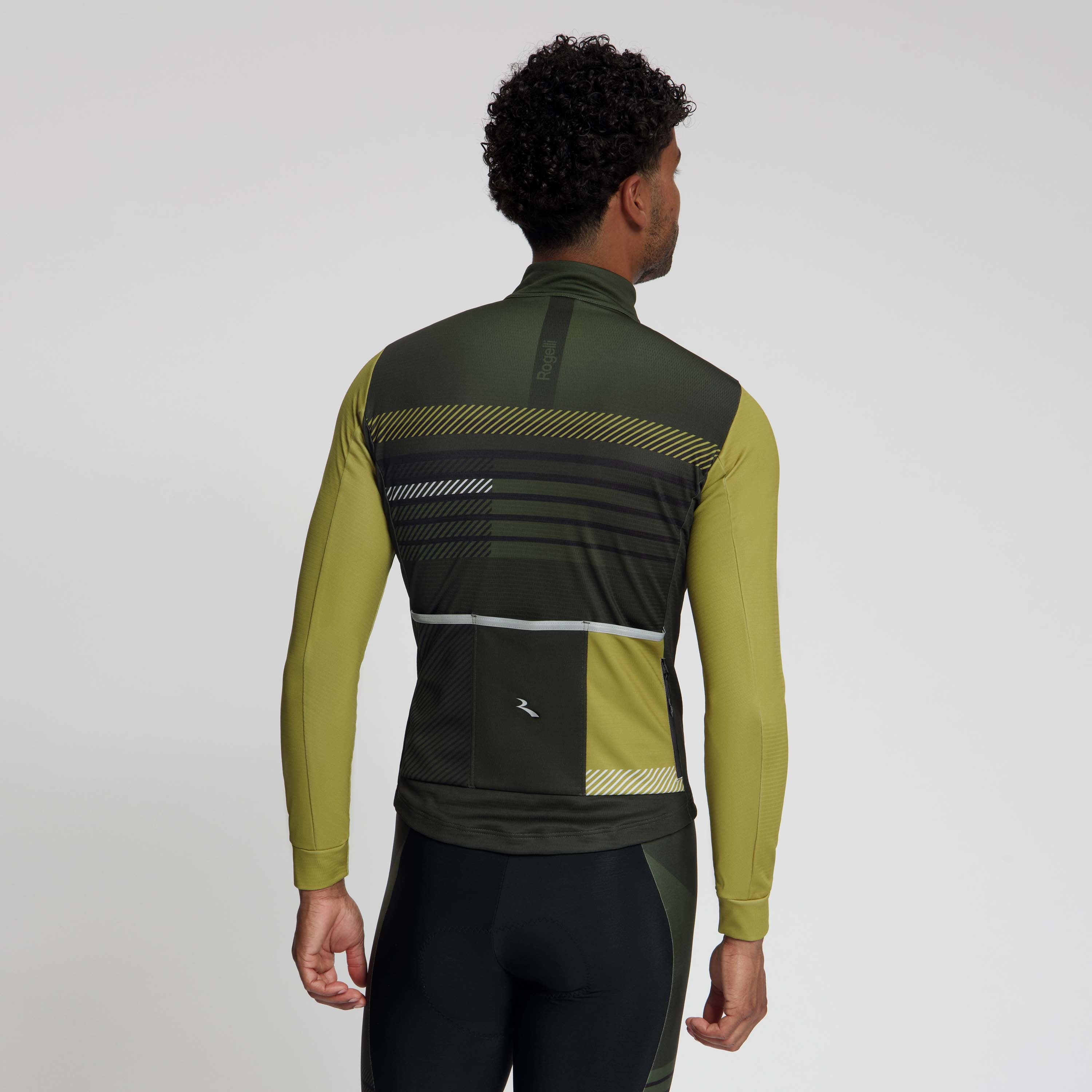 Rogelli Stryde fietsshirt L/S heren legergroen/mosterd gedragen achterkant.