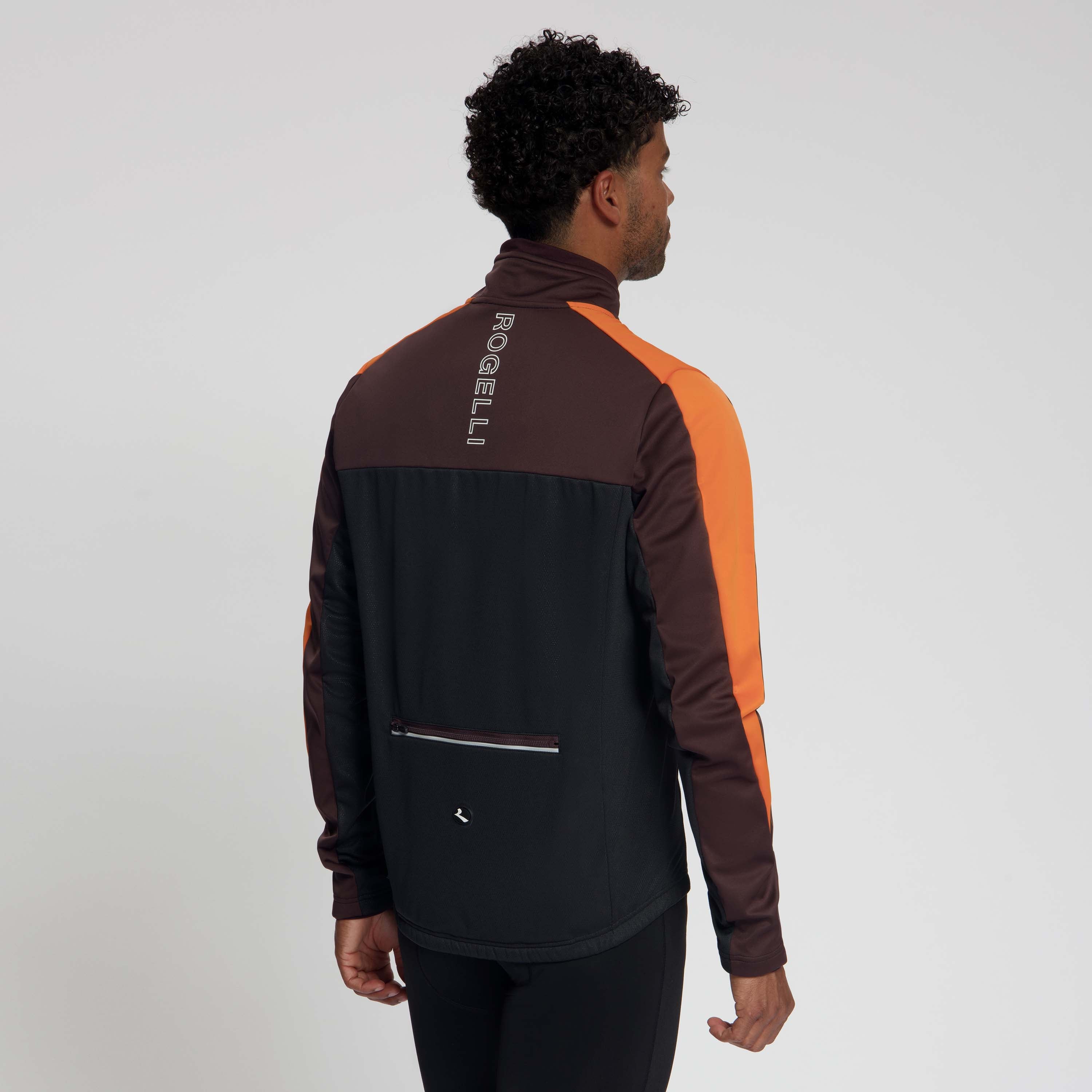 Rogelli Freeze winter fietsjack heren zwart/bordeaux/oranje gedragen achterkant.