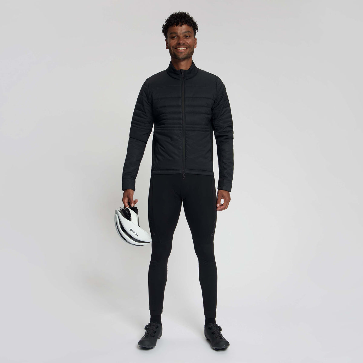 Rogelli Element winter fietsjack heren zwart gedragen totaalshot.