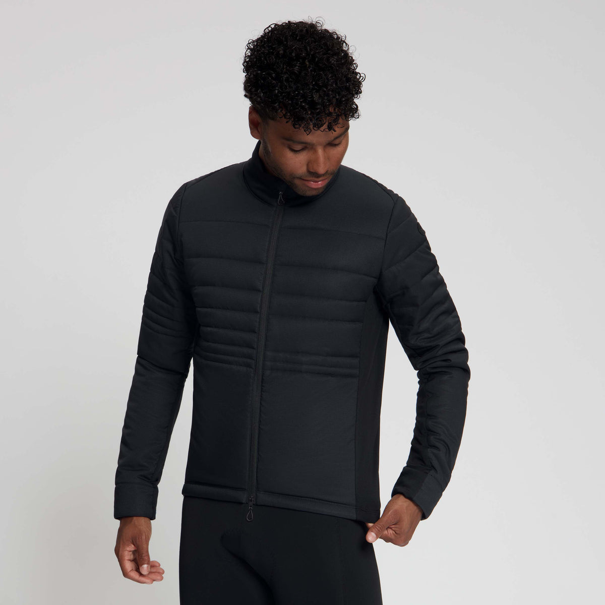 Rogelli Element winter fietsjack heren zwart gedragen voorkant.