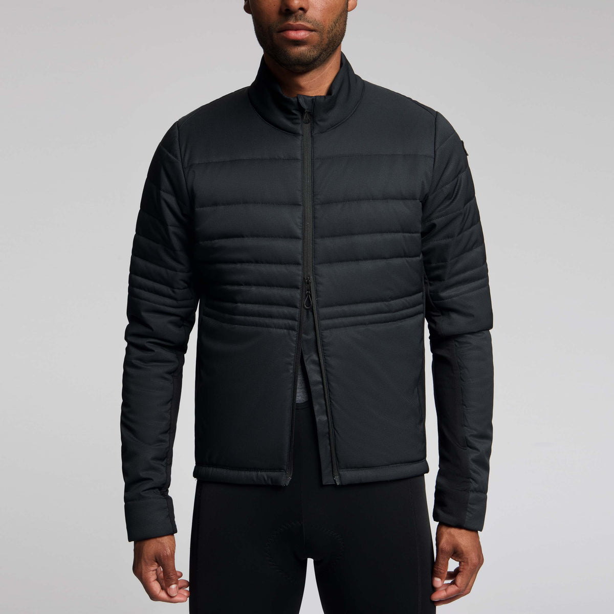 Detail van Rogelli Element winter fietsjack heren zwart voorkant. 