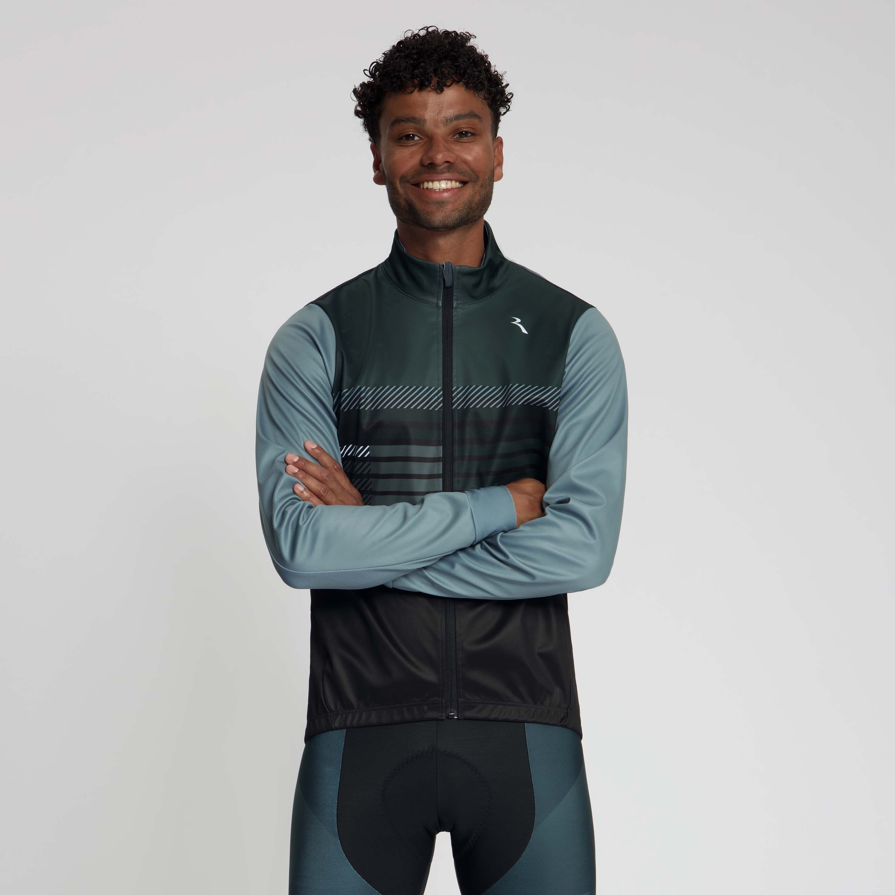 Rogelli Stryde winter fietsjack heren zwart/grijs/blauw gedragen voorkant.