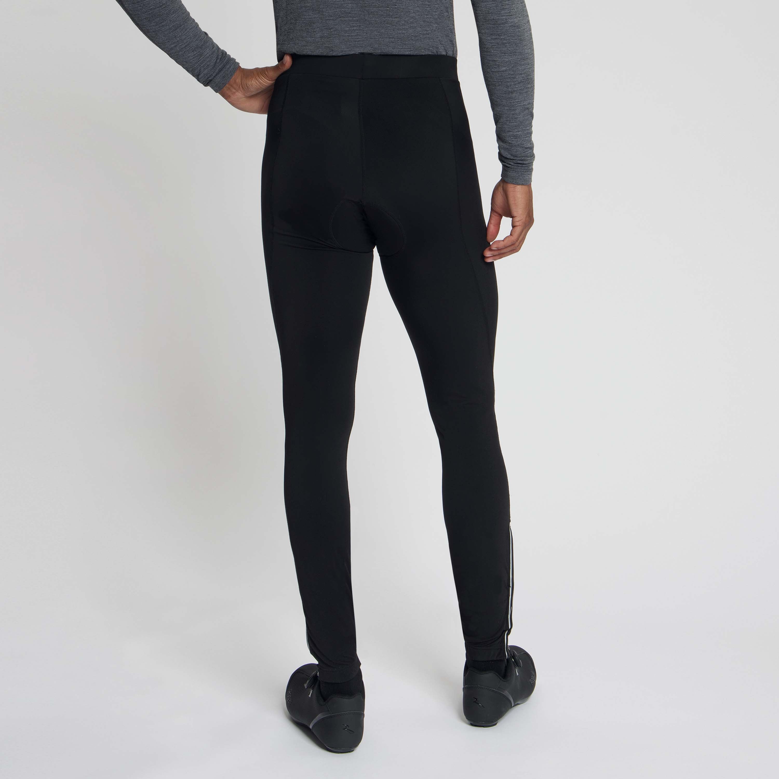 Rogelli Core fietsbroek zwart heren gedragen achterkant.