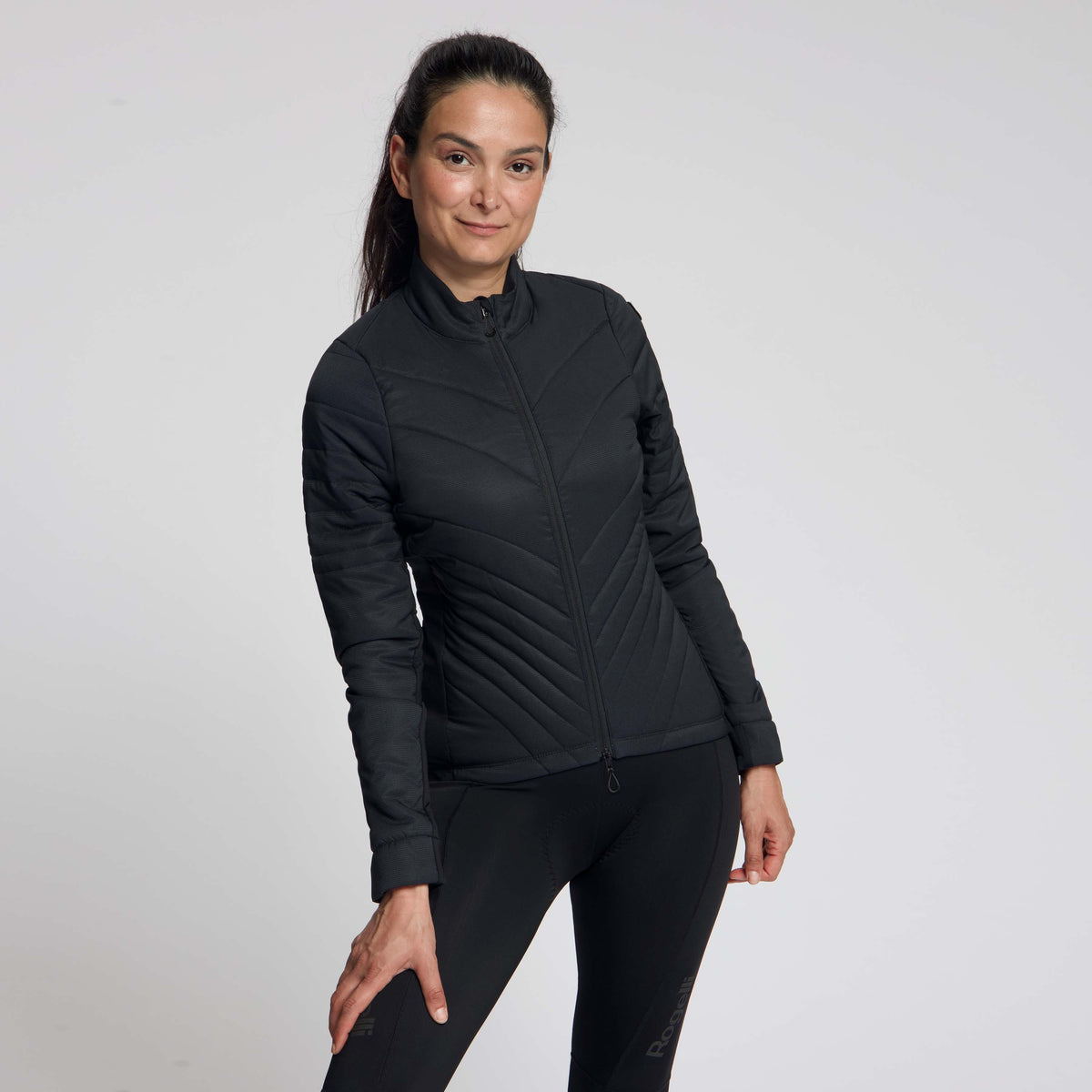 Rogelli Element winter fietsjack dames zwart gedragen voorkant.