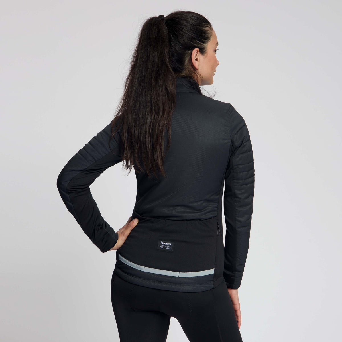 Rogelli Element winter fietsjack dames zwart gedragen achterkant.