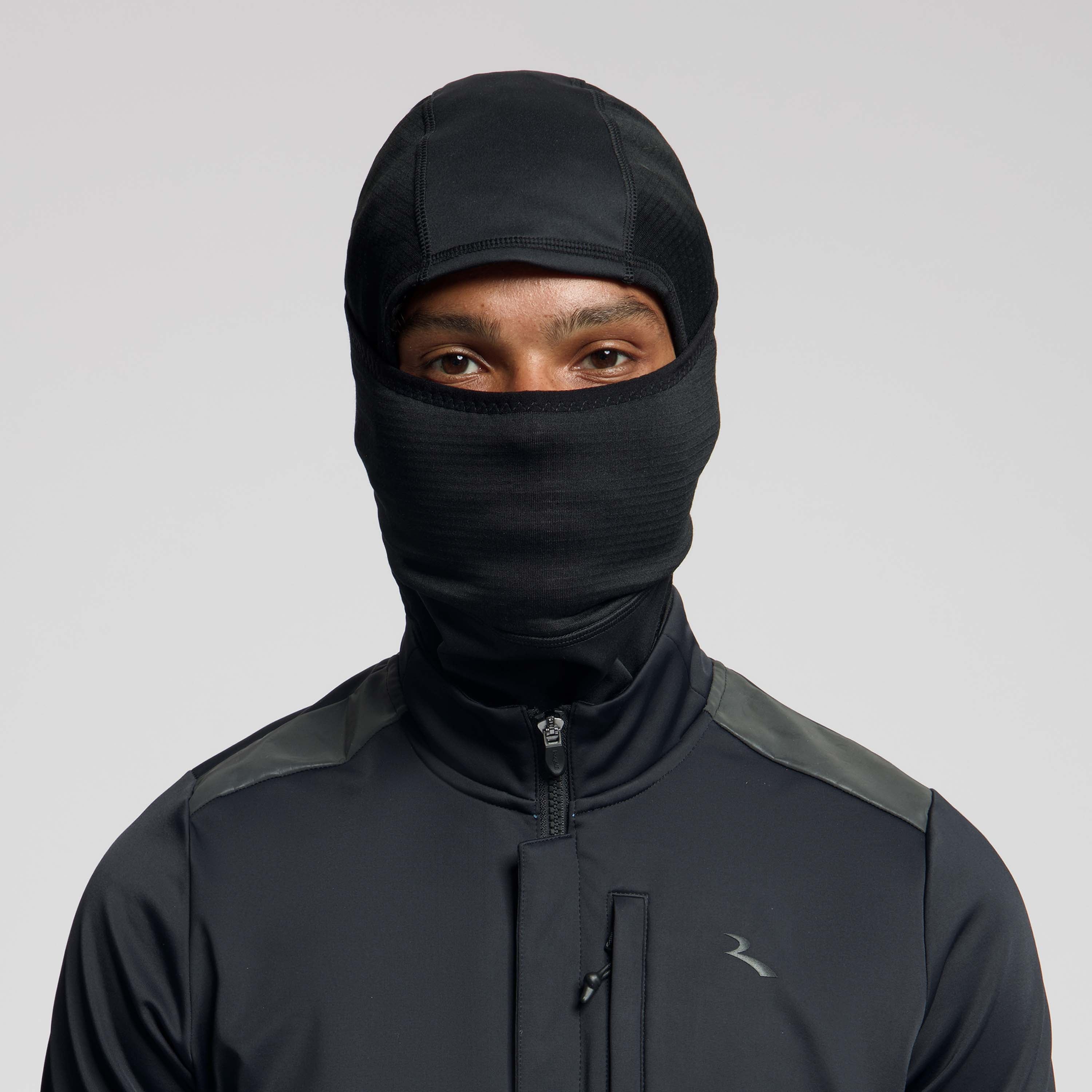 Rogelli Deepwinter balaclava unisex zwart gedragen voorkant.
